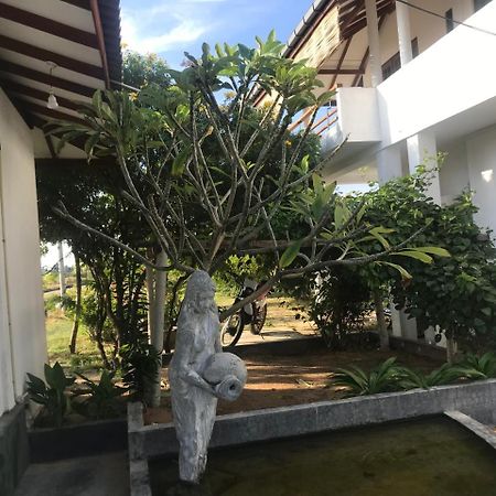 Anoleth Hotel Kalpitiya Exterior photo